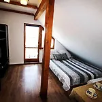 아파트 Renatka Przy Plazy Unieście