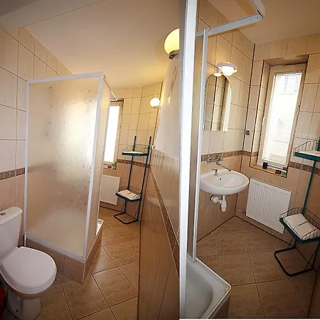 Renatka Przy Plazy 公寓 *